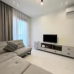 Apartamento Sa Apartments! Luxury 1bd